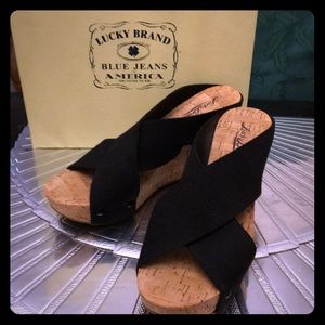 Lucky Brand Platform shoe